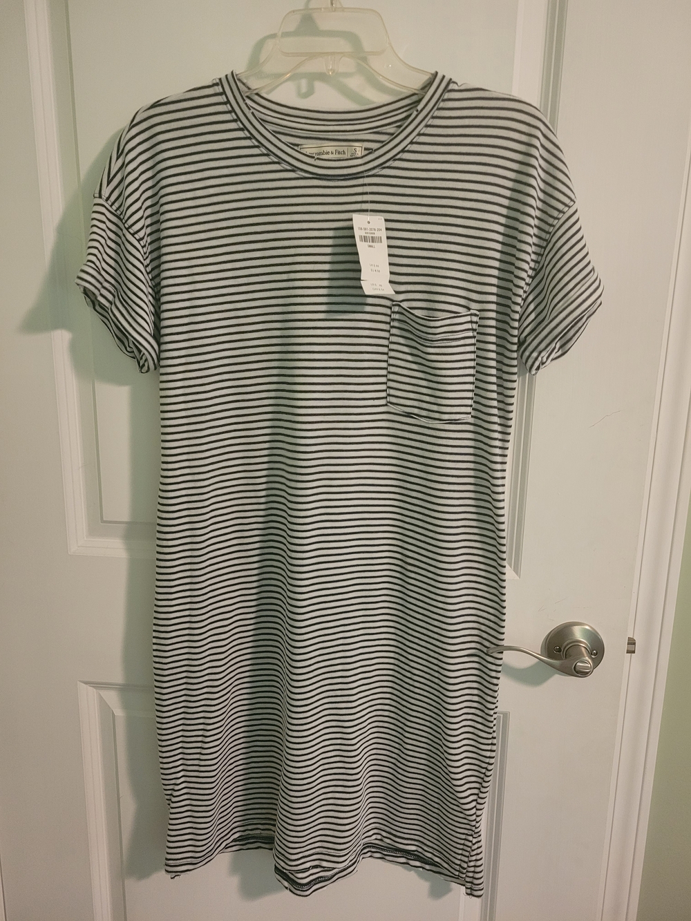 Abercrombie & Fitch Black and White Striped Crew Neck T-Shirt Dress w/ Pocket